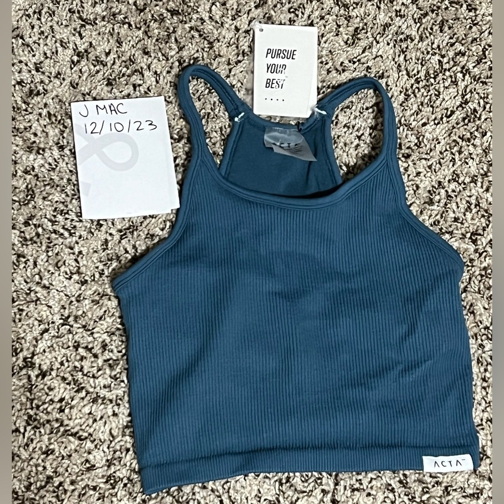 NWT acta crop tank